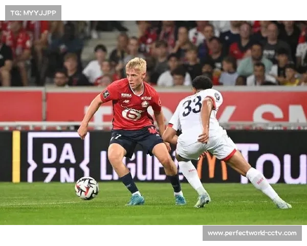 爱尔兰门将扑救集锦网络爆红，豪门球探现场考察