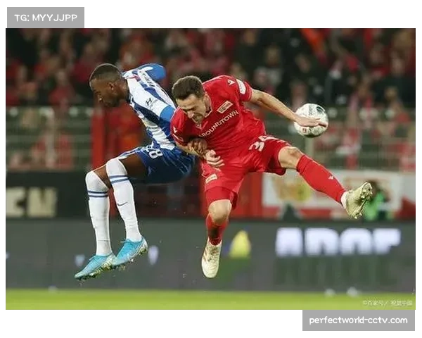 汉堡3-2力克柏林联合，兰斯福特·克尼斯多夫梅开二度